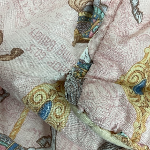 Handmade vintage lap quilt blanket carousel horses print 40.5” x 37” - Picture 7 of 11